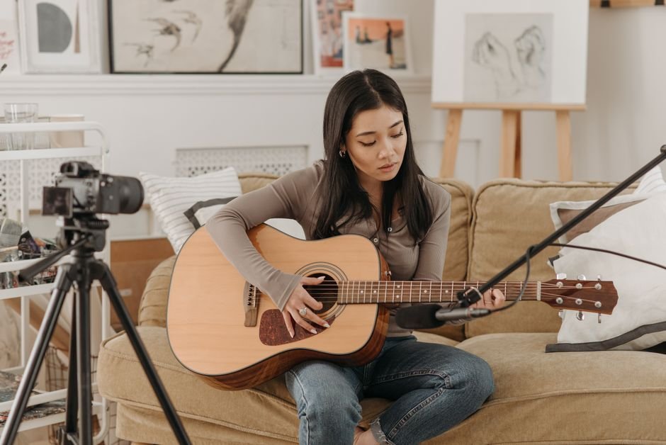 Spotify Adds Genius Video Series For Fans