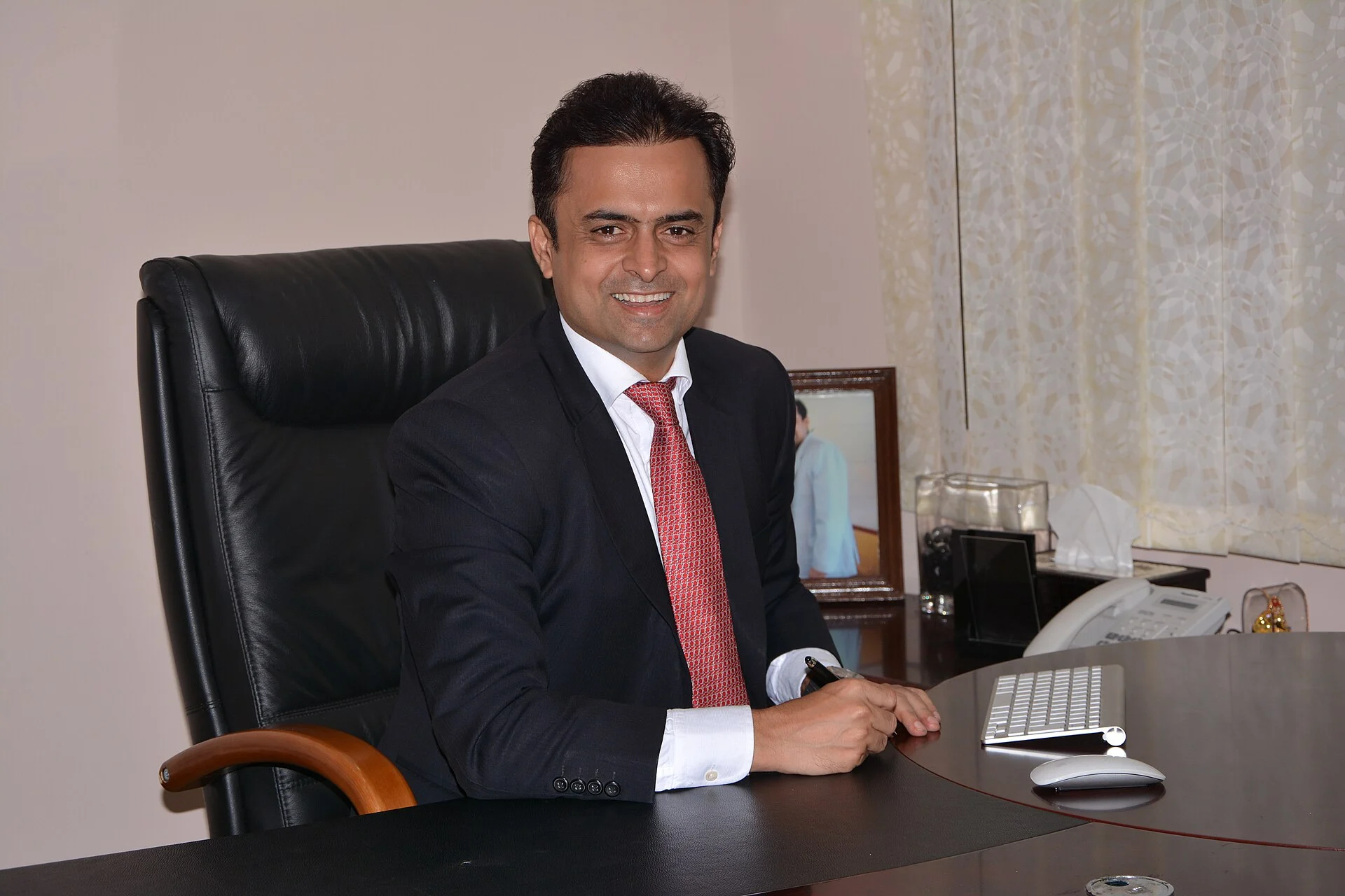Why an S Corporation Owner’s Salary Must Be Reasonable Before Distributions